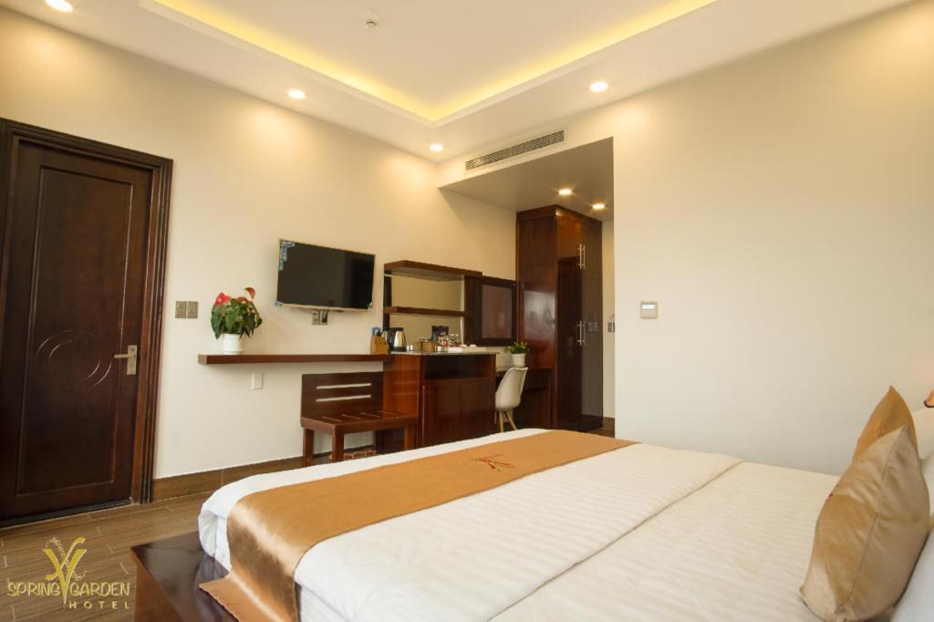 Spring Garden Hotel Lk Long Khanh Exterior photo