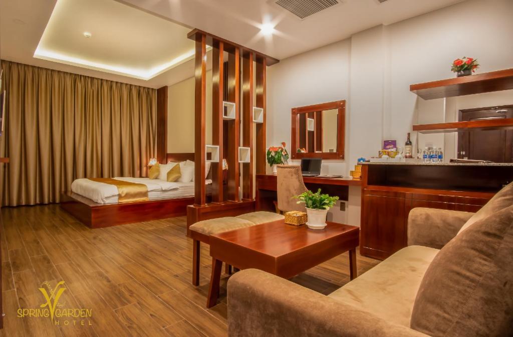 Spring Garden Hotel Lk Long Khanh Exterior photo