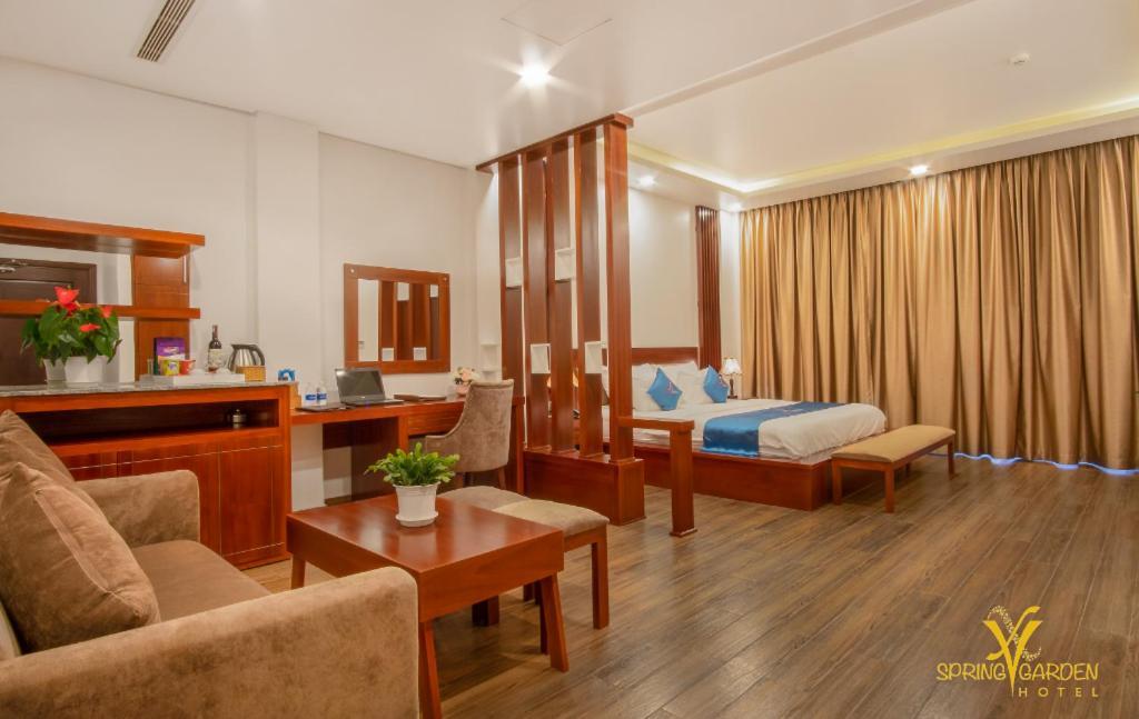 Spring Garden Hotel Lk Long Khanh Exterior photo