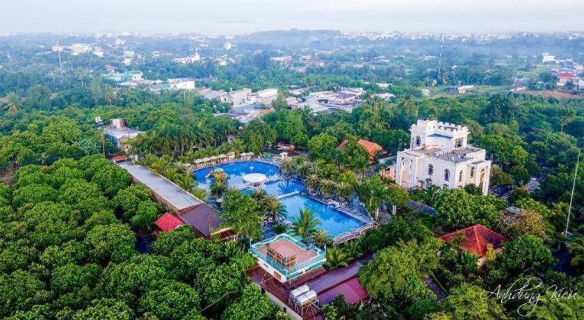 Spring Garden Hotel Lk Long Khanh Exterior photo